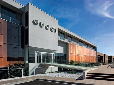 gucci headquarter scandicci|Gucci Headquarters by Piuarch .